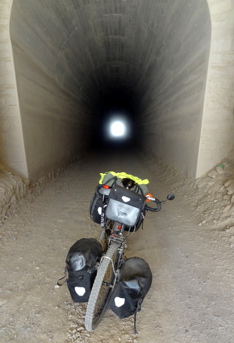 des tunnels incroyables au Pérou